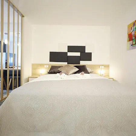Lovely In With Wifi Apartment Zadar